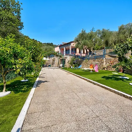 Casa Taggiasca 别墅 *